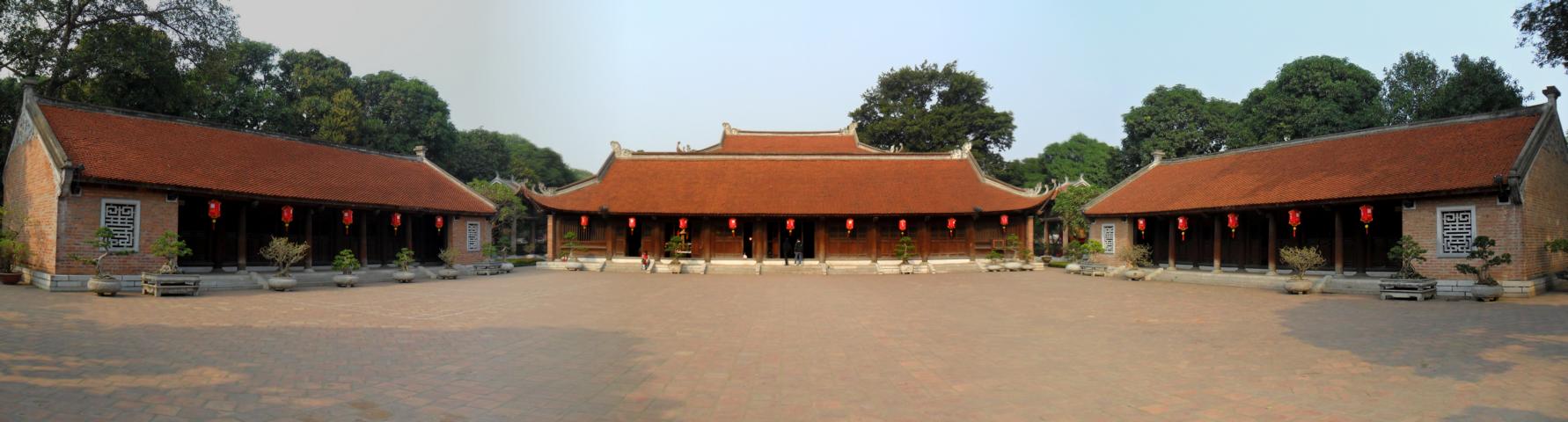 k640_back-yard-tempel-of-literatur